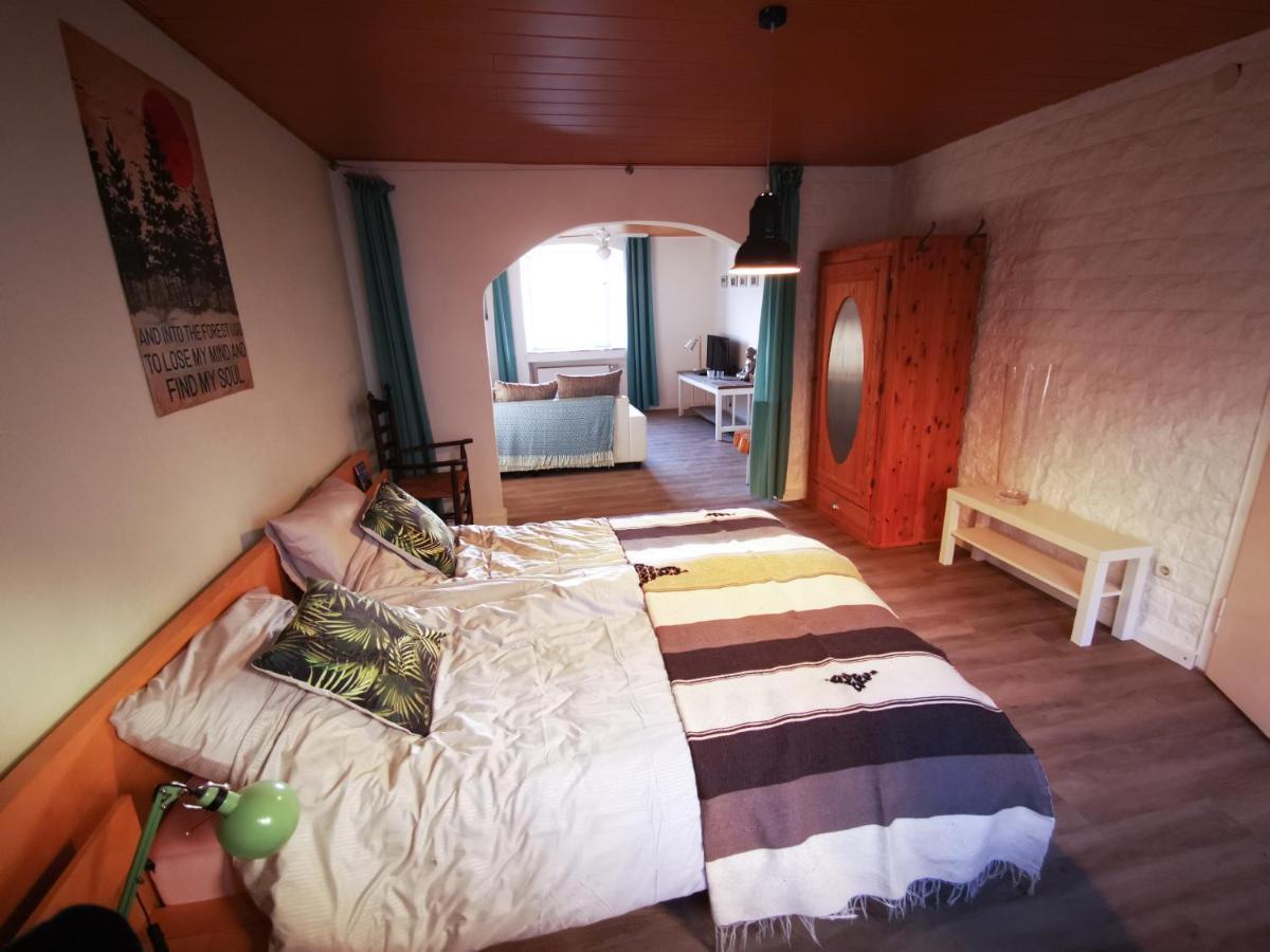 Mooi Ruim Appartement In Antieke Stadsboerderij Schonecken Ngoại thất bức ảnh